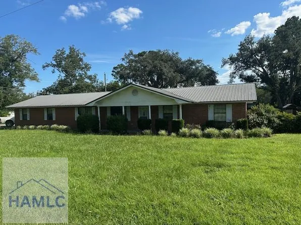 603 E Simon St, Glennville, GA 30427