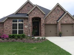 111 Meadow Run Dr, Conroe, TX 77384