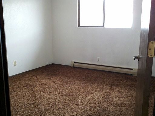 4th image of 2228 E Foothills Dr APT 2
