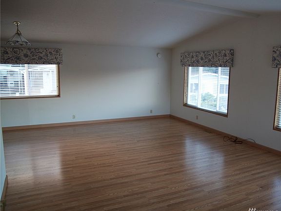 4th image of 144 Sereno Circle Dr
