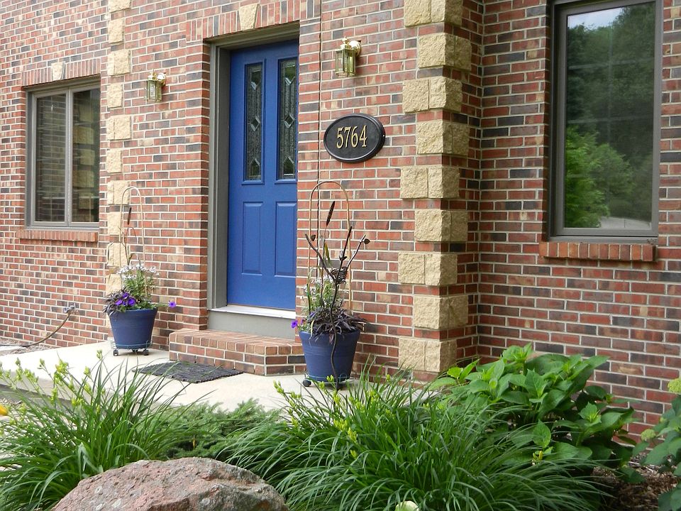 1st image of 5764 N Hill Ct