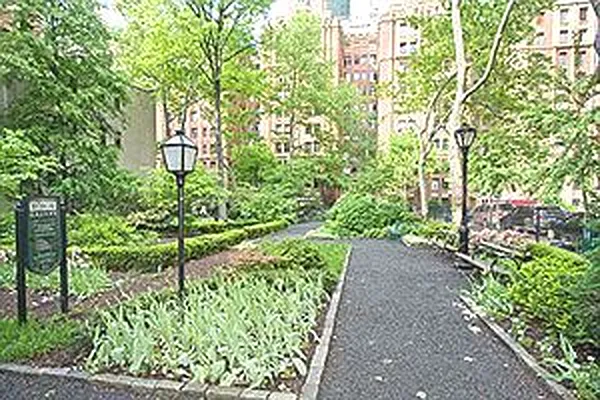 Rented by Douglas Elliman | media 3