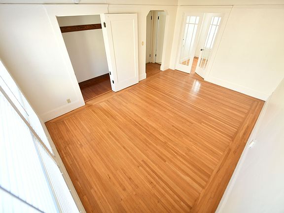5th image of 2425 Fulton St #16
