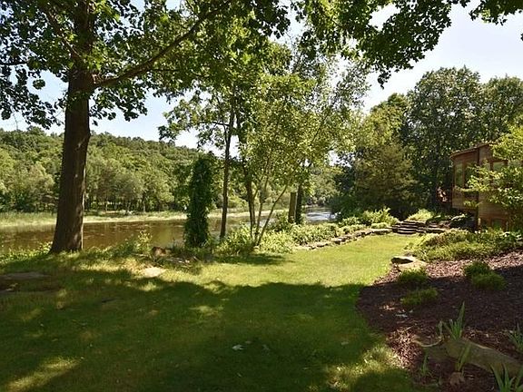 5th image of 3252 W Huron River Dr
