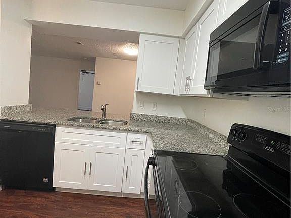 4th image of 241 Afton Sq Unit 201