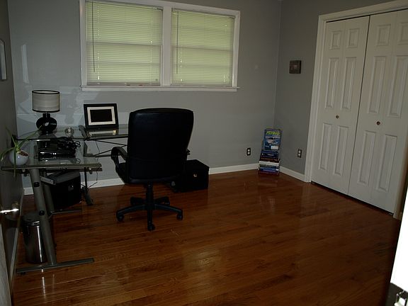 5th image of 1076 Patterson Dr
