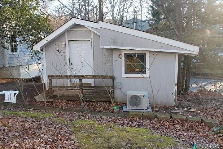 1st image of 163 New York Ave