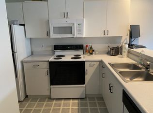 8418 Isaac Dr #206, Madison, WI 53717