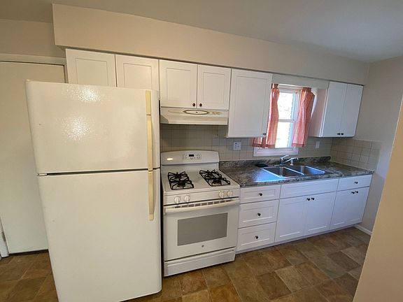 5th image of 3342 Oakwood St