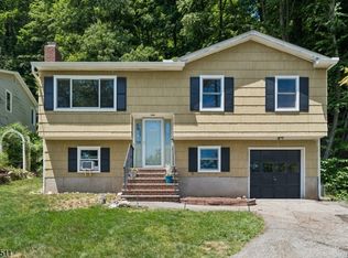 26 Valley View Dr, Rockaway Twp., NJ 07866