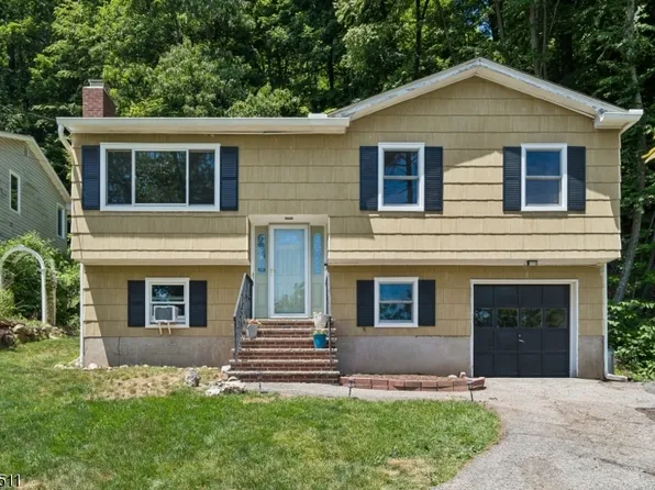 26 Valley View Dr, Rockaway Twp., NJ 07866