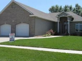 1624 Eaglecrest Ave, Salina, KS 67401