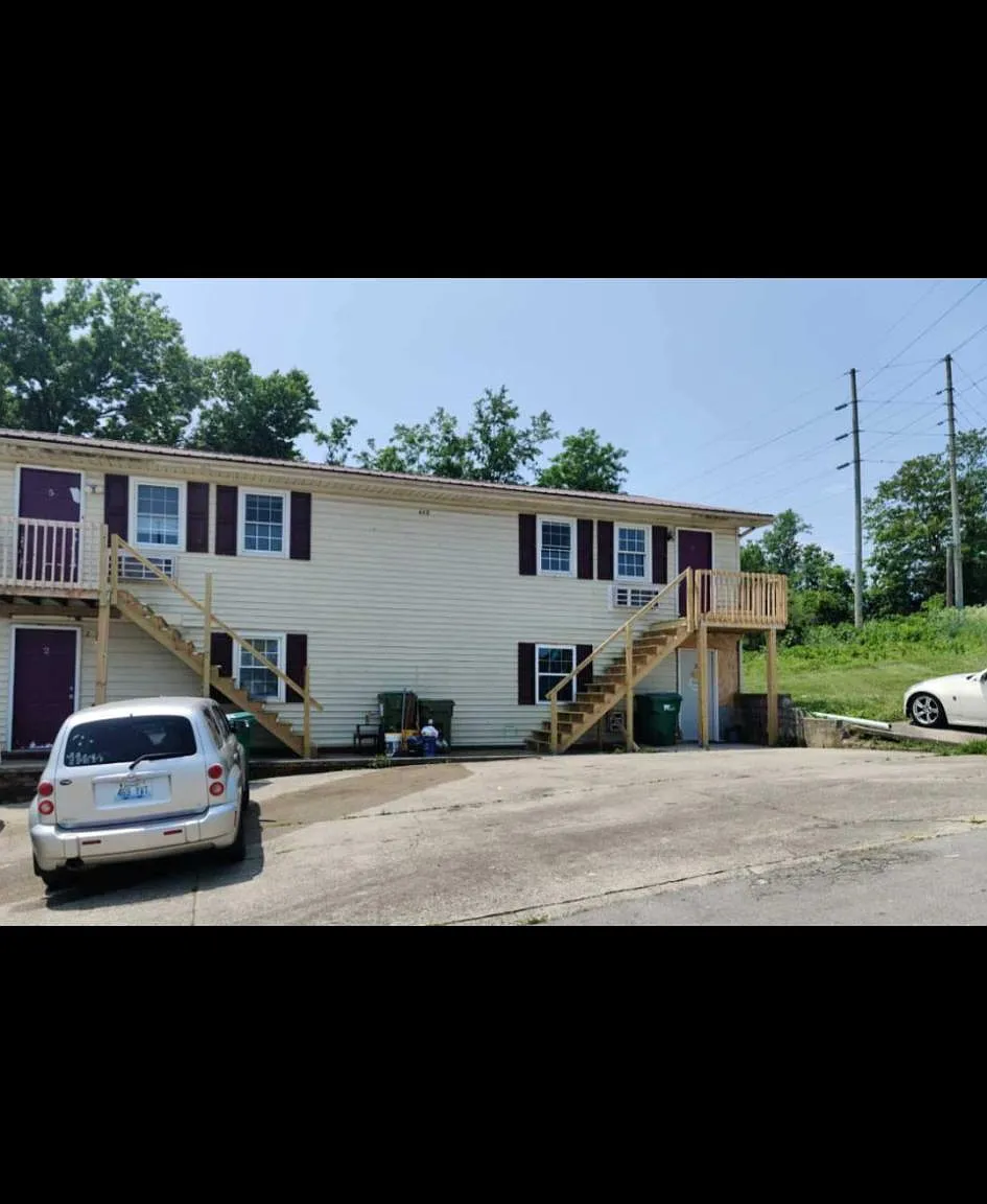 2 bed, 800 sqft, $750 — Photo 1