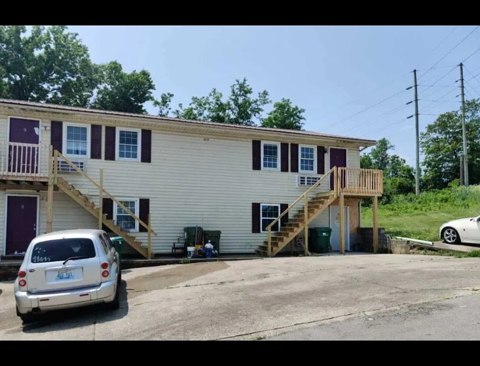 408 Turpin Dr #4