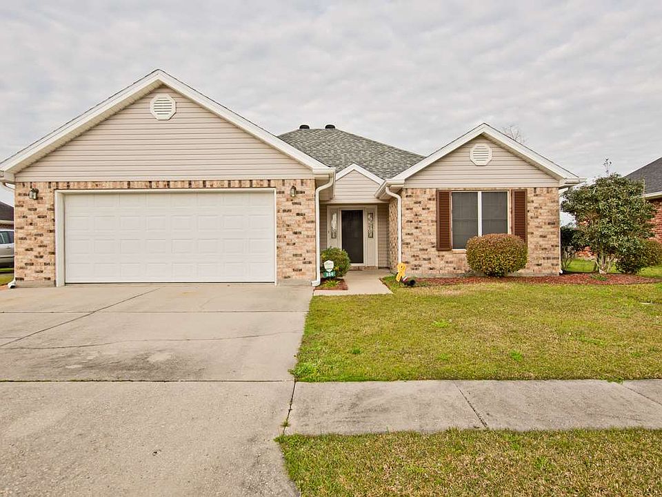 1st image of 350 Windward Dr