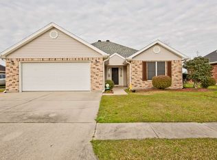 350 Windward Dr, Houma, LA 70360