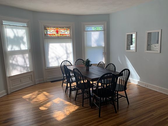 5th image of 40 Riverside Dr #1