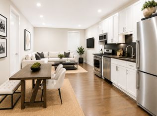423 West St #1L, New York, NY 10014