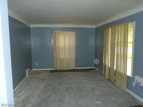 5th image of 3719 E 146th St