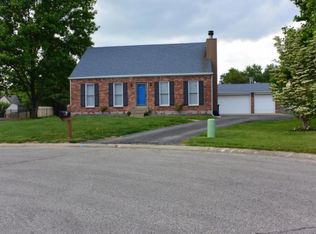 603 Stivers Rd, Woodlawn Park, KY 40207