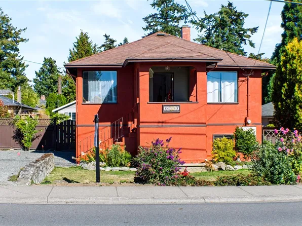10391 Resthaven Dr, Sidney, BC V8L 3H4