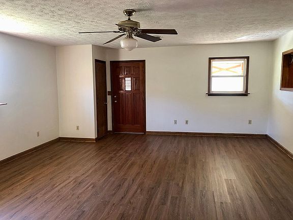 3rd image of 3165 Old Asheville Hwy