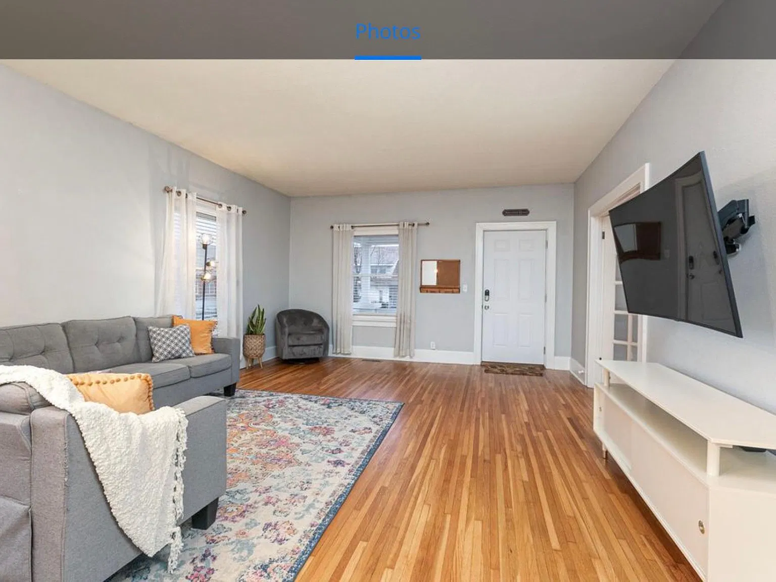 522 W Scott St — Photo 2