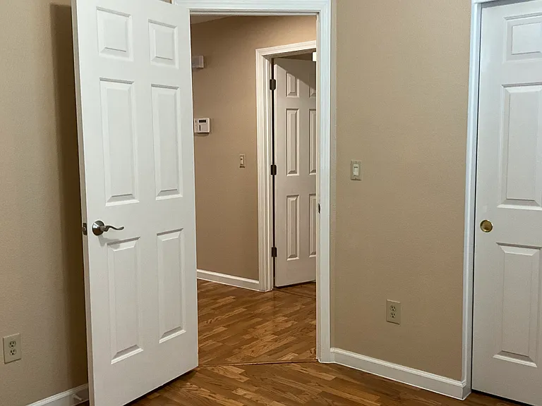 8940 Meadowspring Dr — Photo 9