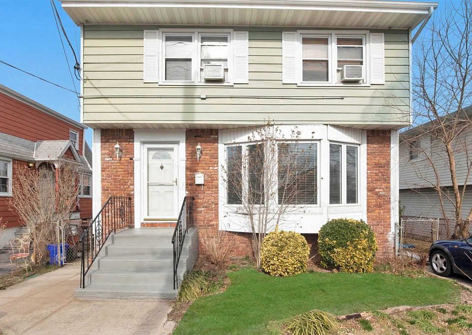 1st image of 13 Pequot Ave