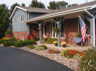 5973 S State Route 1, Saint Anne, IL 60964