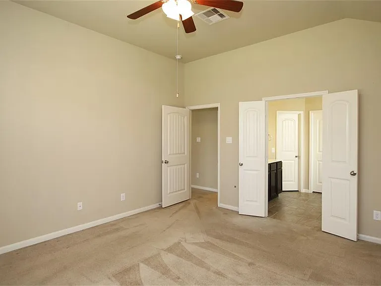8902 Finnery Dr — Photo 13