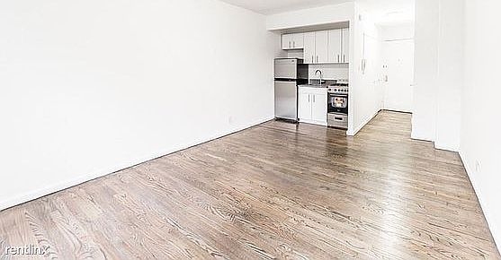 1st image of 202 6th Ave #5