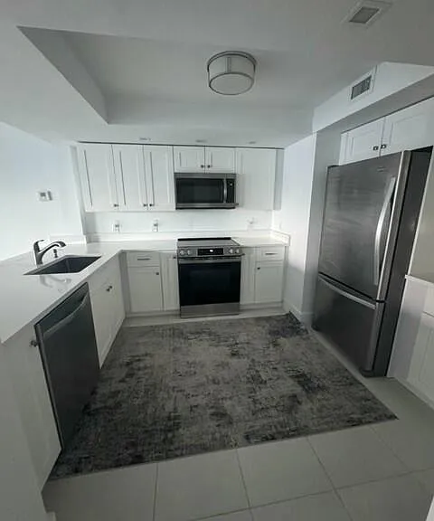 3000 E Sunrise Blvd #17F — Photo 3