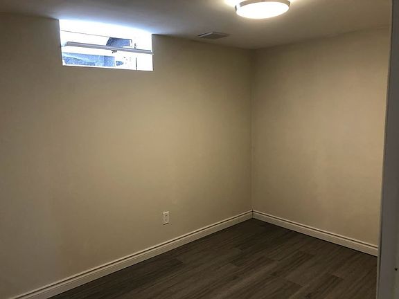 4th image of 3240 Askin Ave