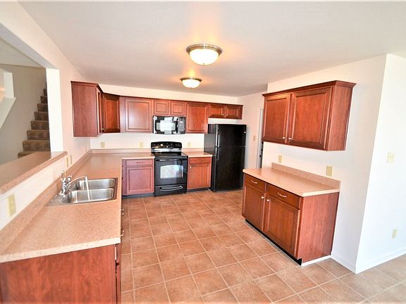 5th image of 313 Zander Woods Ct