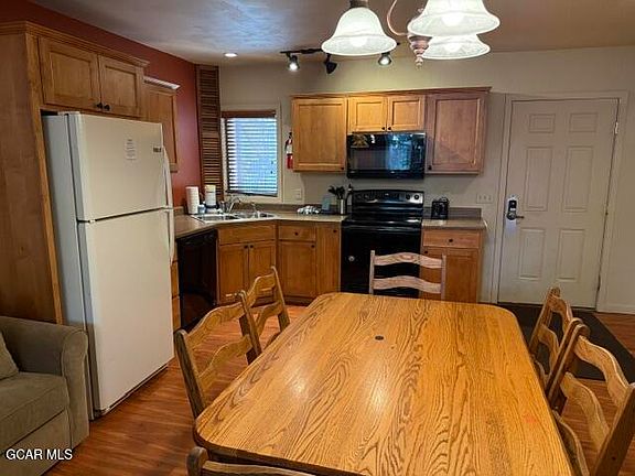 2nd image of 96 Mountainside Drive #25
