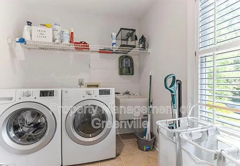 110 Kilkenney Ct — Photo 24