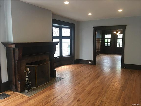 2nd image of 155 Oxford Ave