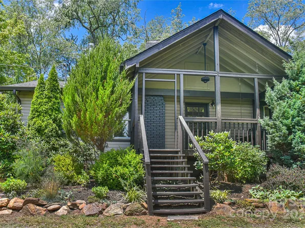 210 E Oakview Rd, Asheville, NC 28806
