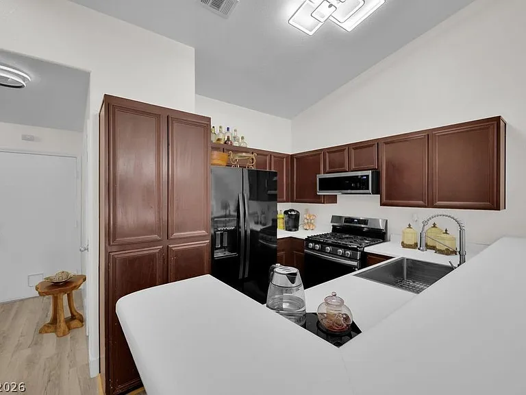 6469 Melody Rose Ave — Photo 4