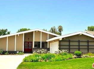 9155 Sophia Ave, North Hills, CA 91343