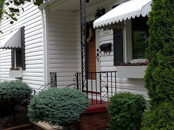 2nd image of 3315 Oakdale Ave