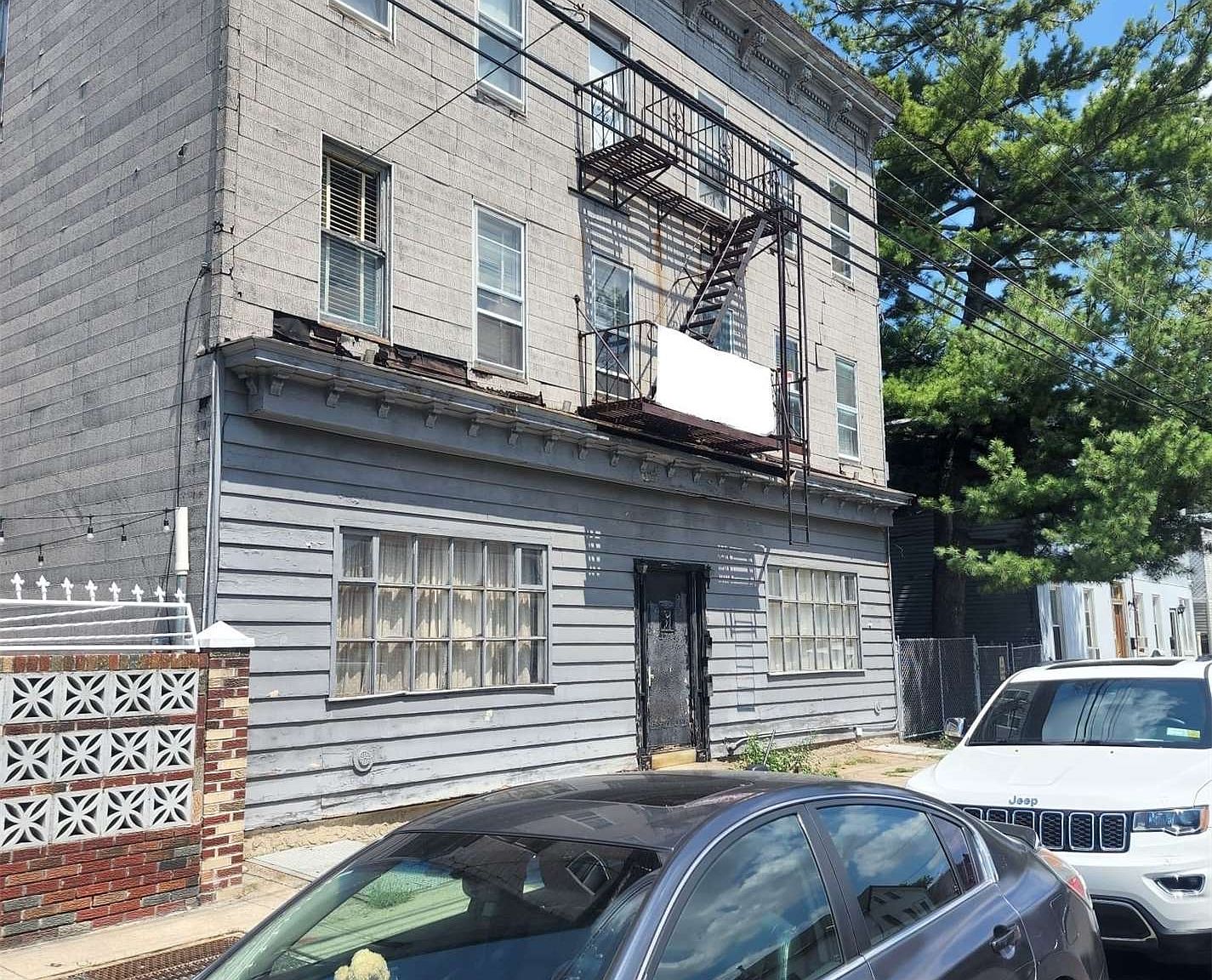 8605 95th Avenue, Ozone Park, NY 11416 Zillow