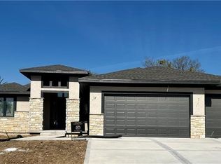 4710 NW 70th Ct, Kansas City, MO 64151