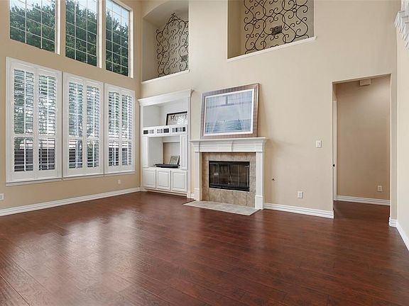 4th image of 1704 Sagebrush Dr