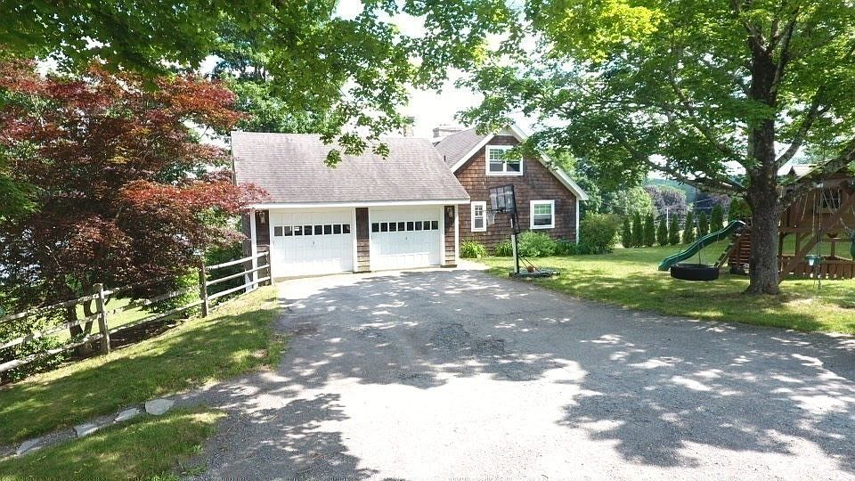 1st image of 77 Chickering Rd