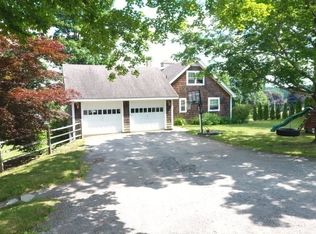 77 Chickering Rd, Spencer, MA 01562