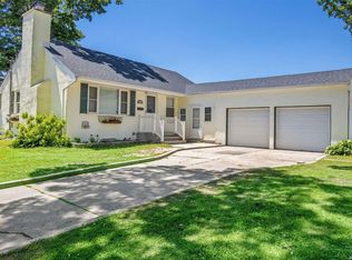 437 Reade Ave, Lindenhurst, NY 11757