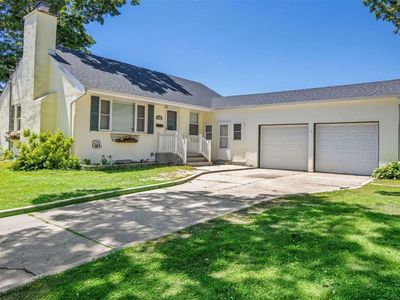 437 Reade Avenue, Lindenhurst, NY, 11757