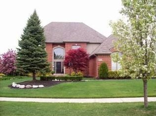 6432 Kennesaw Rd, Canton, MI 48187